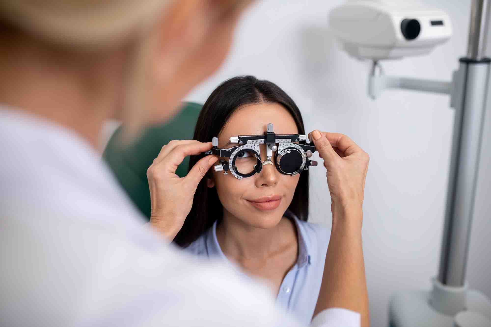 revision ocular